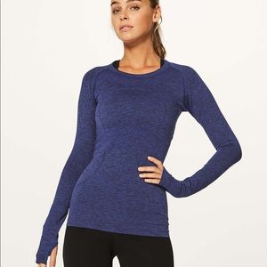 Lululemon navy swiftly